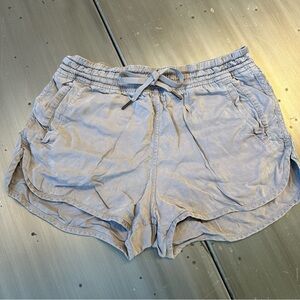 Lululemon Grey Hotty Hot Varsity Athletic Shorts size 6